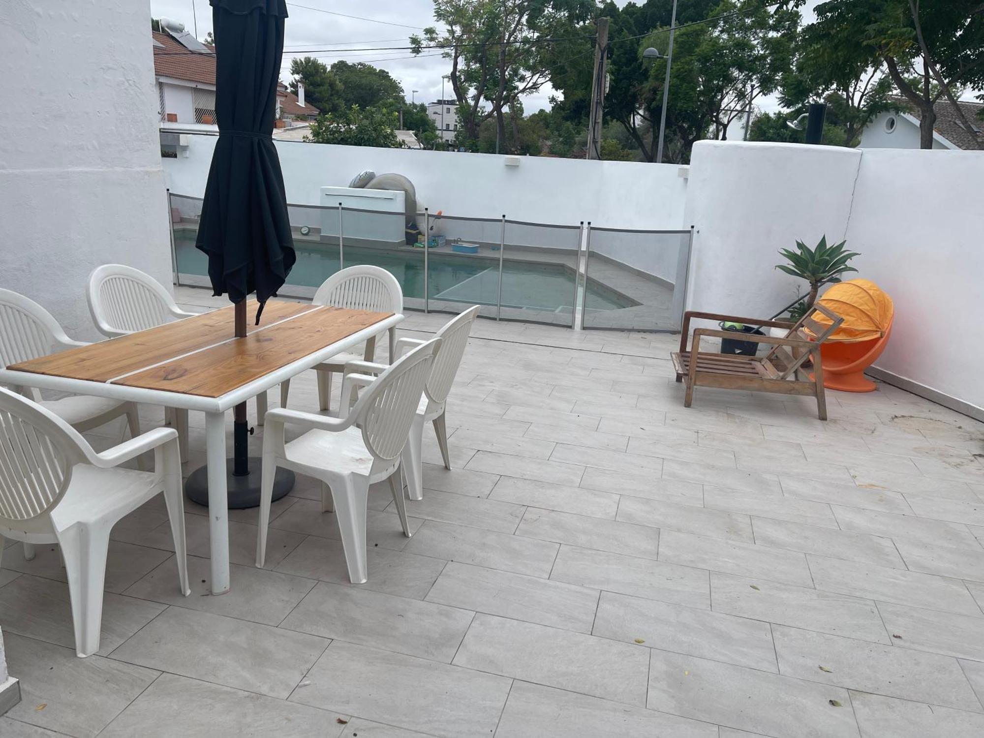 Mediterranean House - Habitaciones Privadas En Casa Compartida Mairena del Aljarafe Ngoại thất bức ảnh