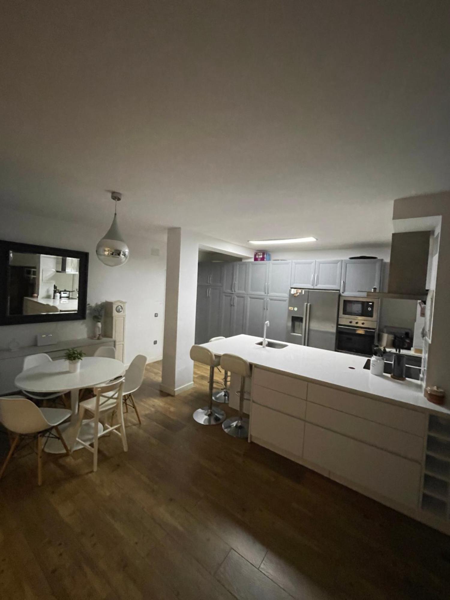 Mediterranean House - Habitaciones Privadas En Casa Compartida Mairena del Aljarafe Ngoại thất bức ảnh