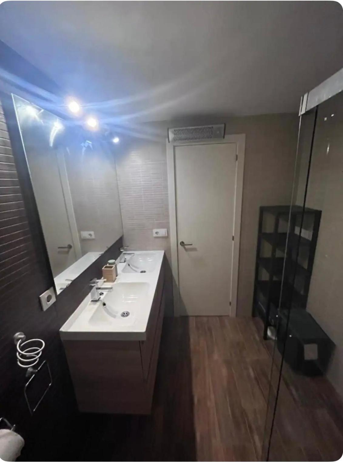 Mediterranean House - Habitaciones Privadas En Casa Compartida Mairena del Aljarafe Ngoại thất bức ảnh